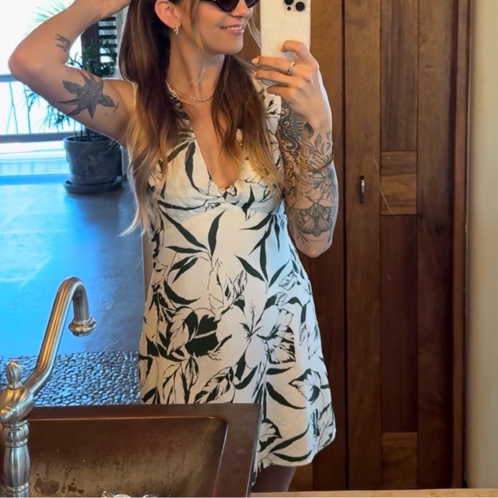 Abercrombie Mini White and Green Dress